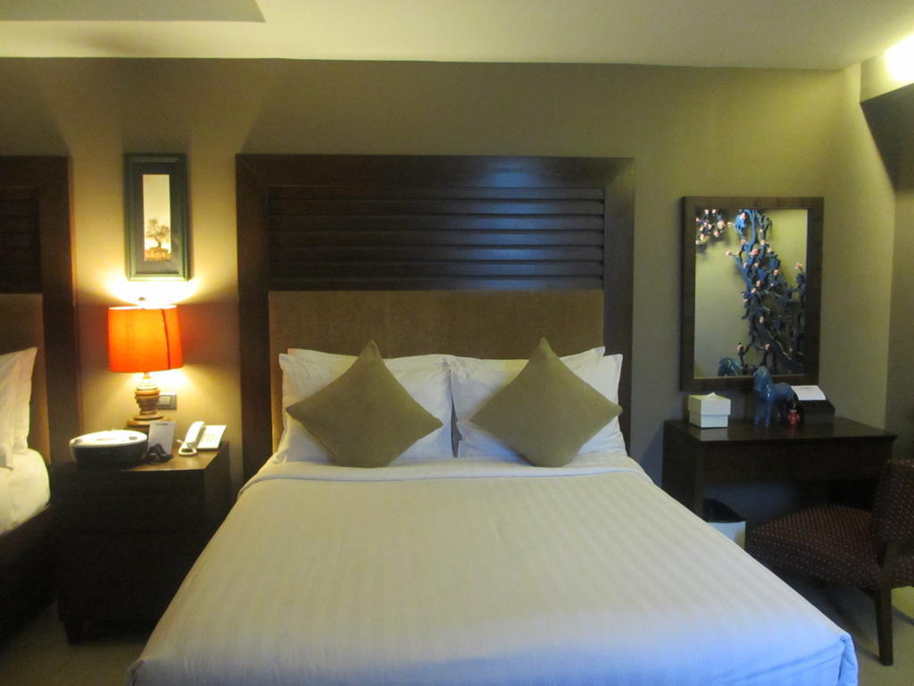 The Theodore Hotel Tagaytay City Kültér fotó