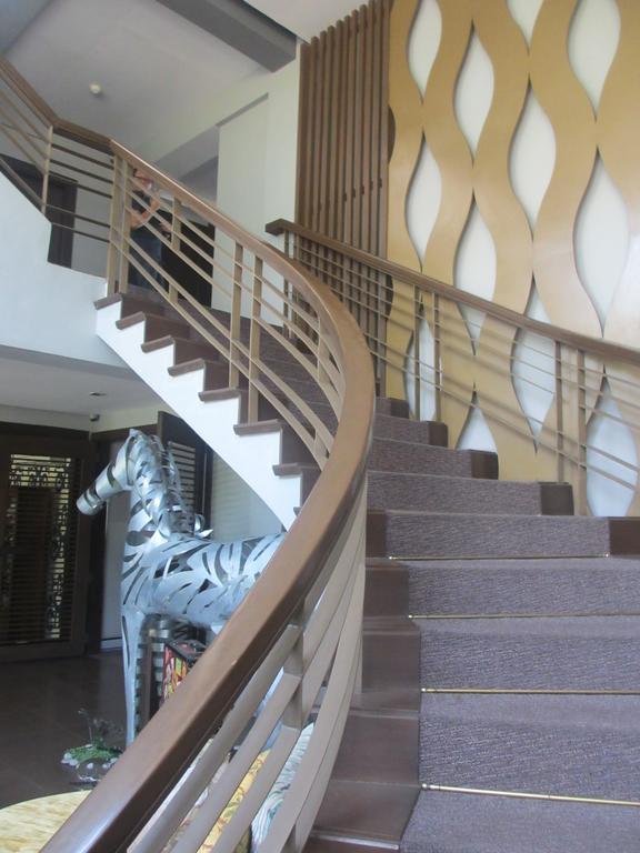 The Theodore Hotel Tagaytay City Kültér fotó